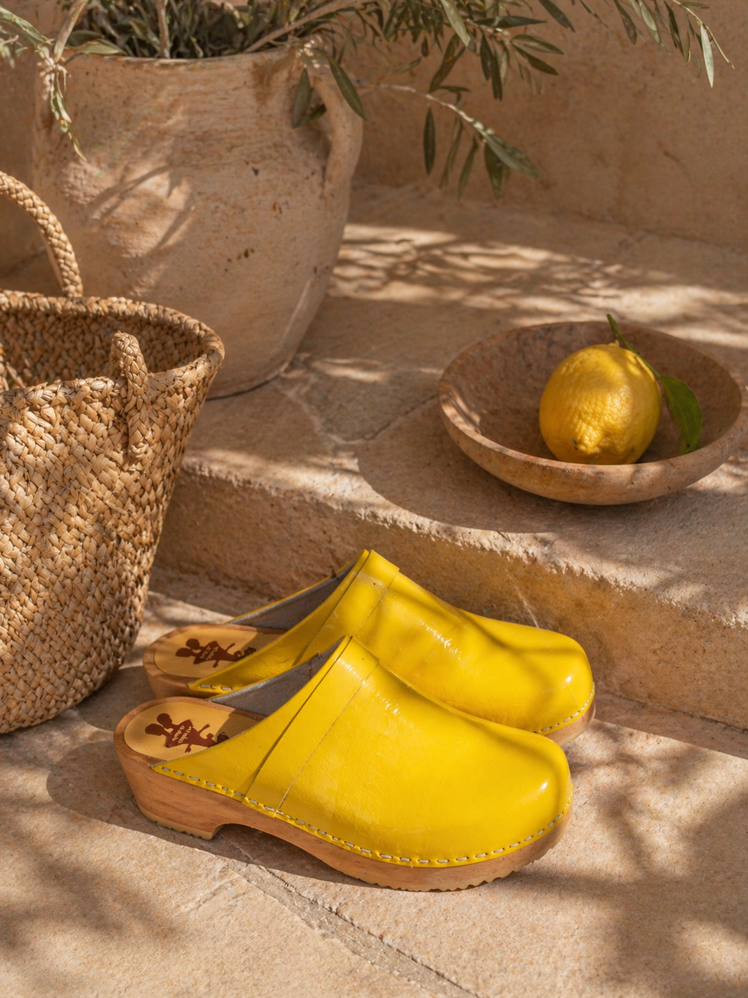 Sabots en Cuir Verni - Yellow 1